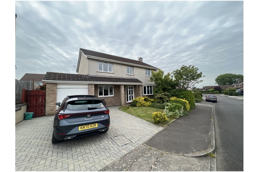 4 BEDROOM DETACHED PROPERTY 